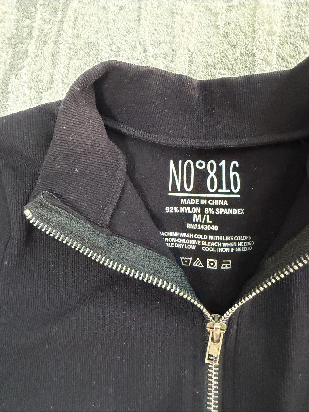 Black Zip-Front Crop ribbed shirt - Women - Picture 7 of 9